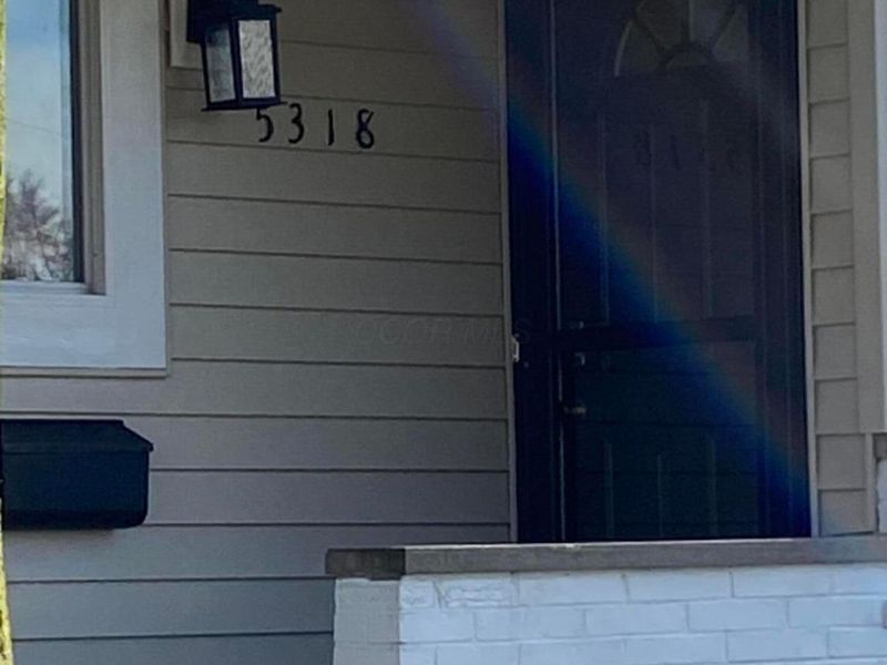 5318 Eisenhower Road, Columbus, OH 43229 Photo 3