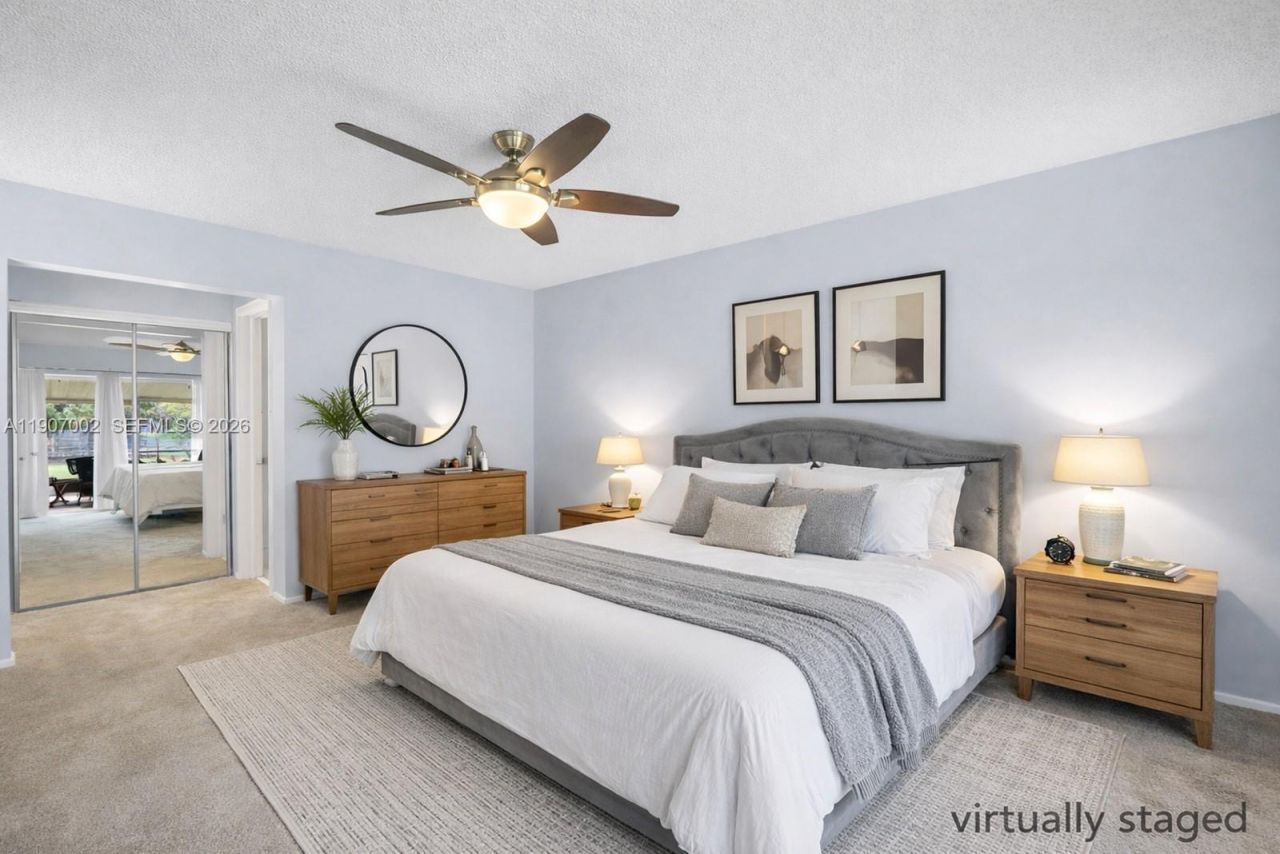 1245 NW 92nd Ave, Pembroke Pines, FL 33024 Photo