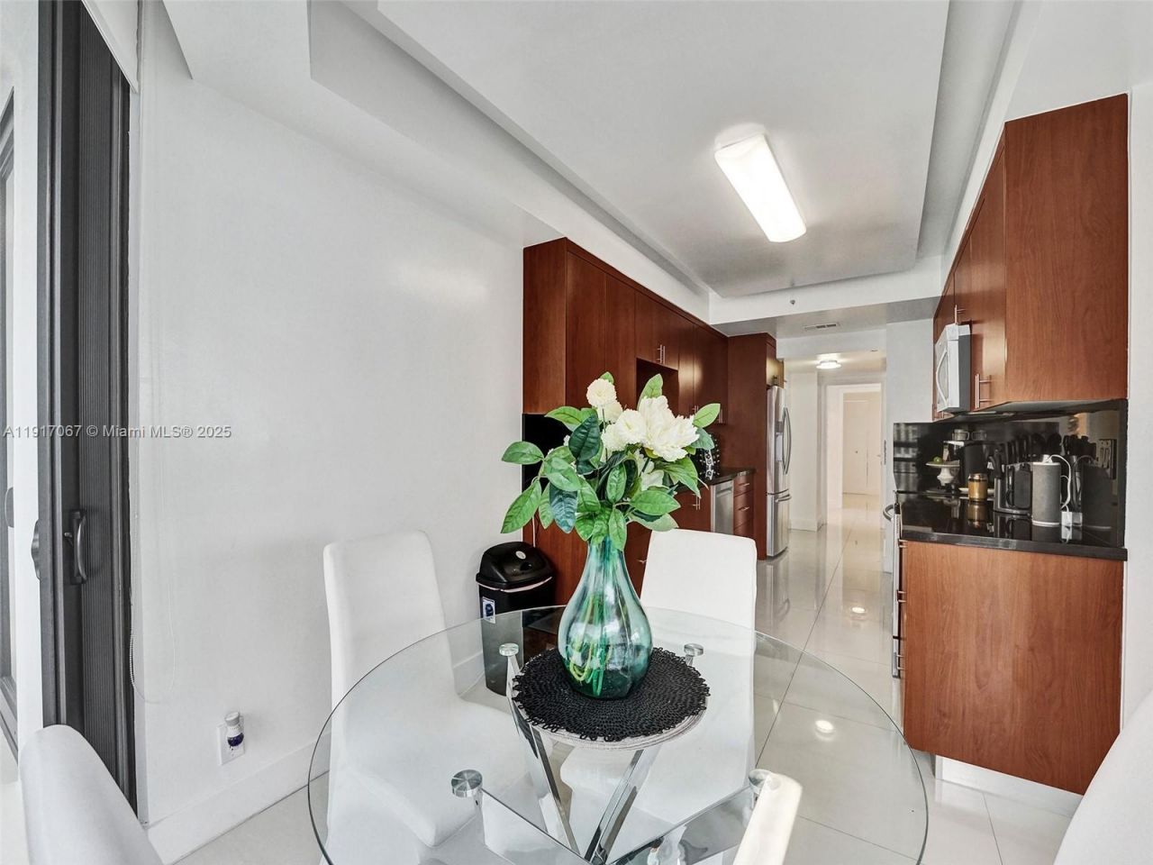 20281 E Country Club Dr, Unit 1114, Aventura, FL 33180 Photo