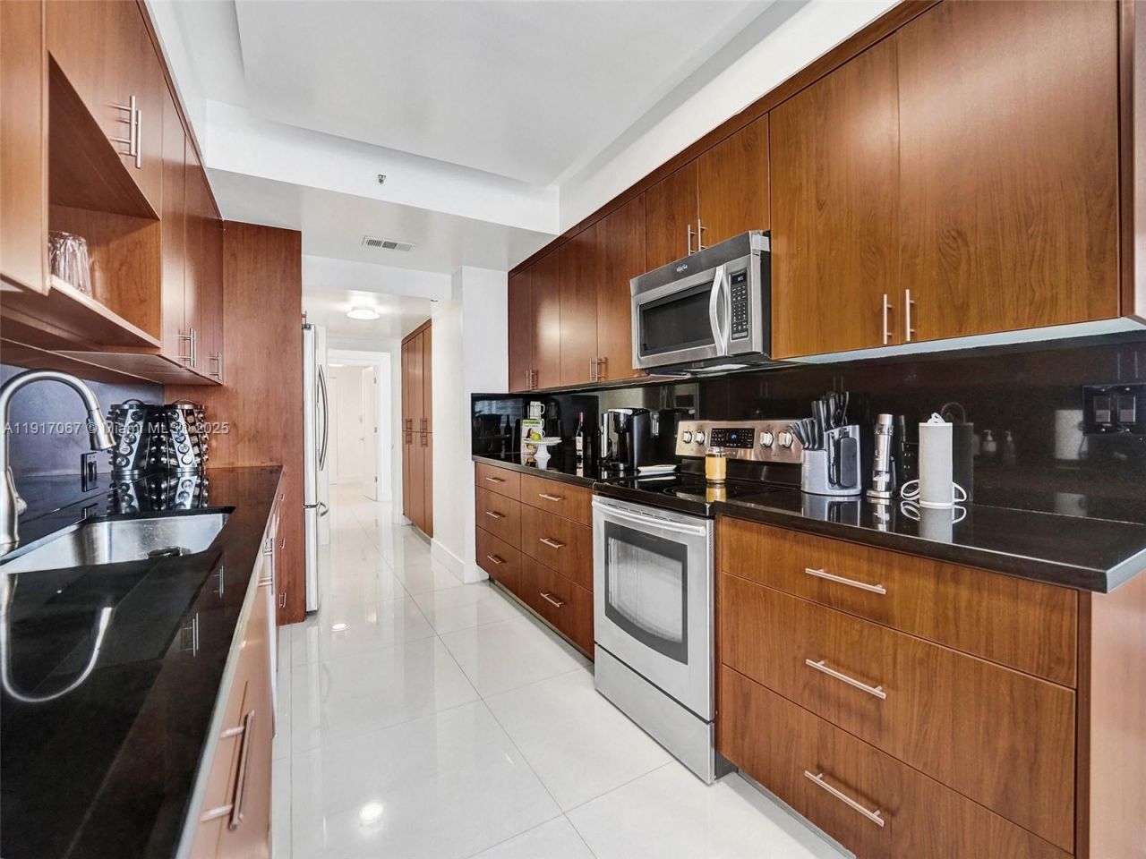 20281 E Country Club Dr, Unit 1114, Aventura, FL 33180 Photo