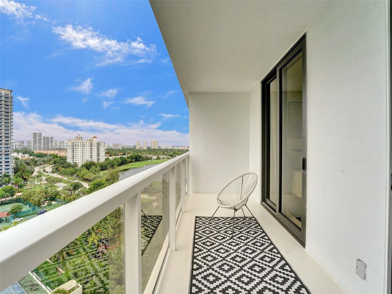 20281 E Country Club Dr, Unit 1114, Aventura, FL 33180 Photo