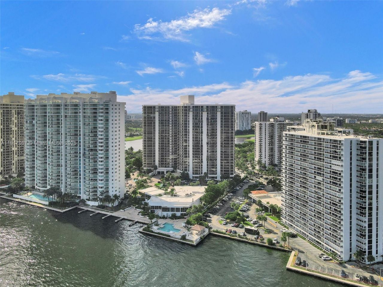 20281 E Country Club Dr, Unit 1114, Aventura, FL 33180 Photo