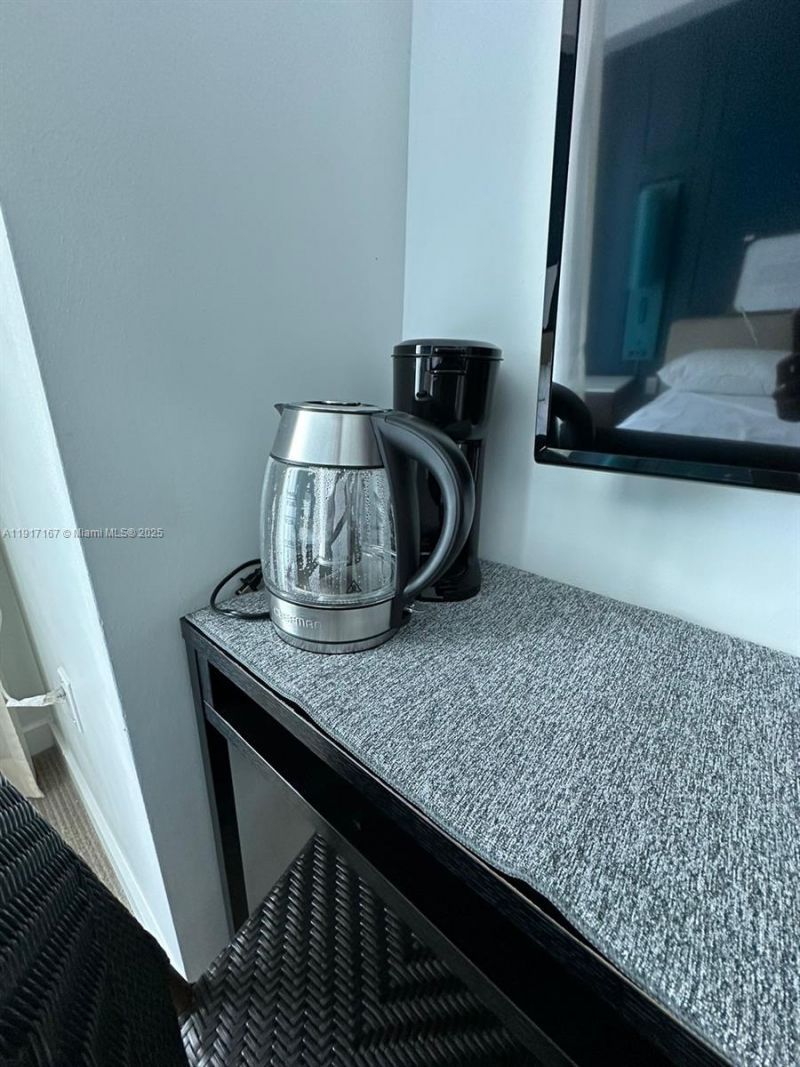 17315 Collins Ave, Unit 2006, Sunny Isles Beach, FL 33160 Photo