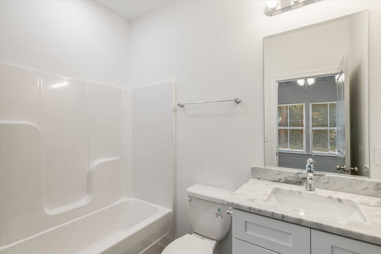 1735 Jacksonbluff Road , Unit 1, Tallahassee, FL 00000 Photo