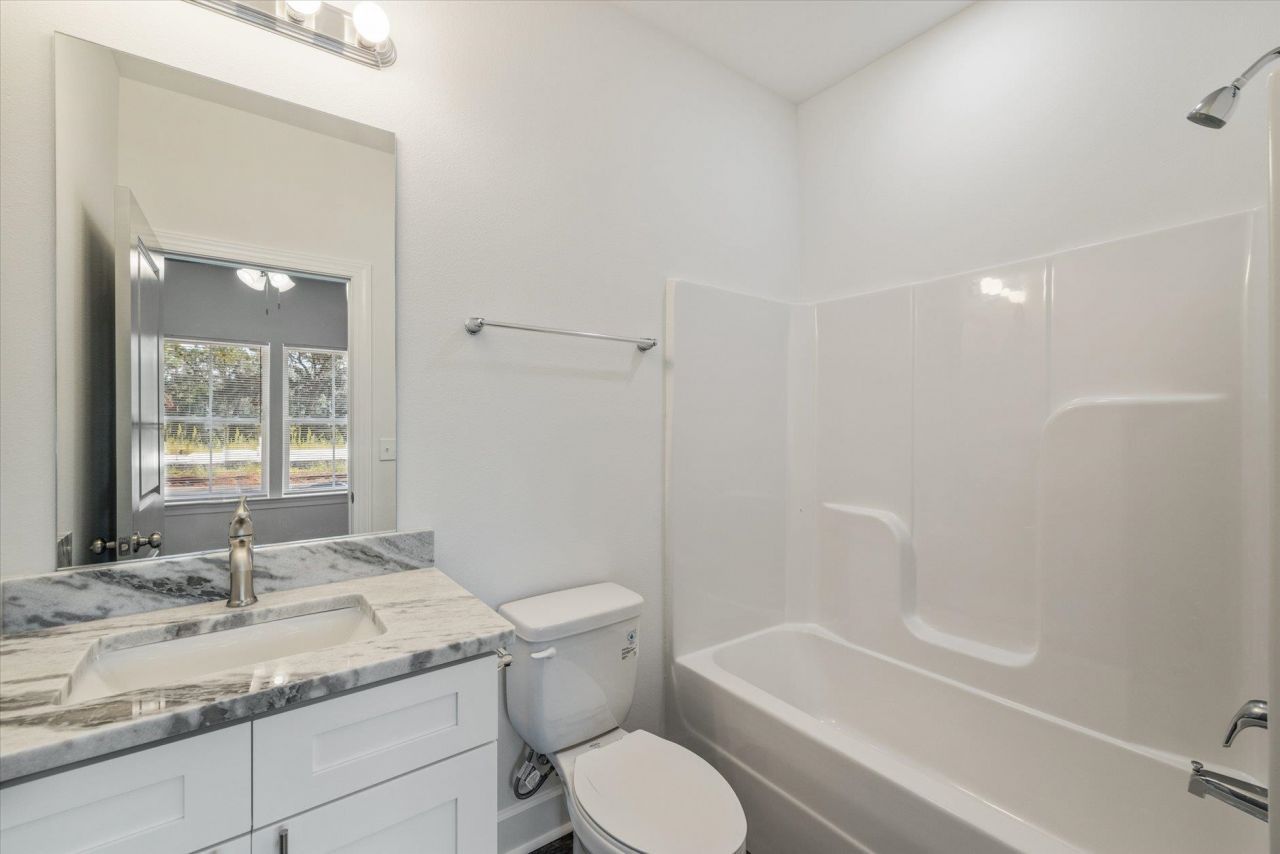 1735 Jacksonbluff Road , Unit 1, Tallahassee, FL 00000 Photo