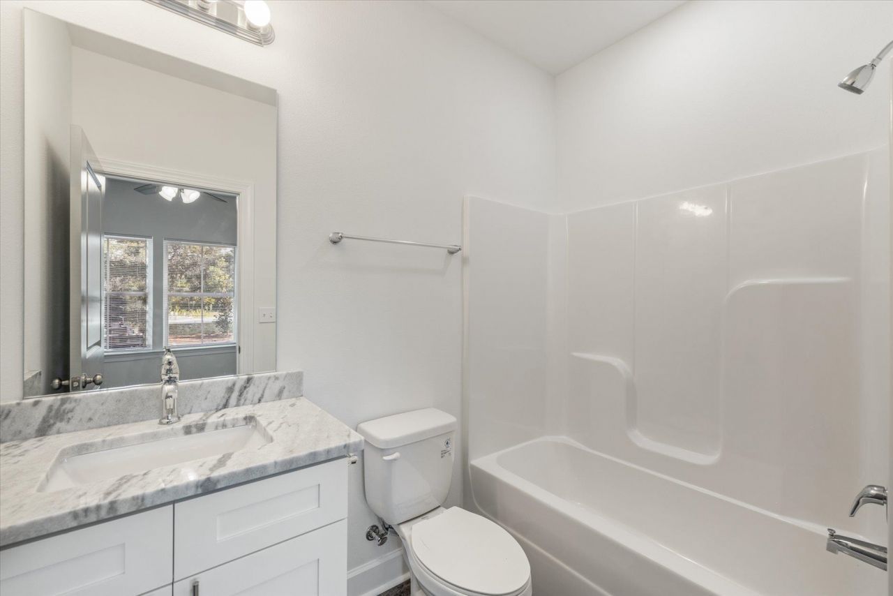 1735 Jacksonbluff Road , Unit 1, Tallahassee, FL 00000 Photo