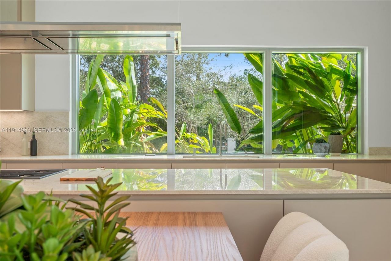 6720 SW 98th St, Pinecrest, FL 33156 Photo