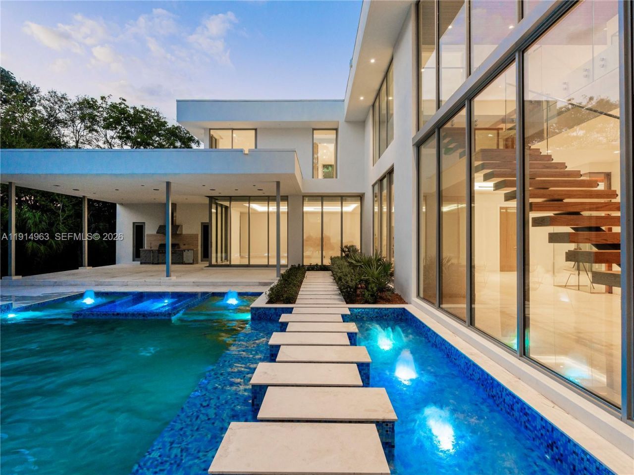 6720 SW 98th St, Pinecrest, FL 33156 Photo