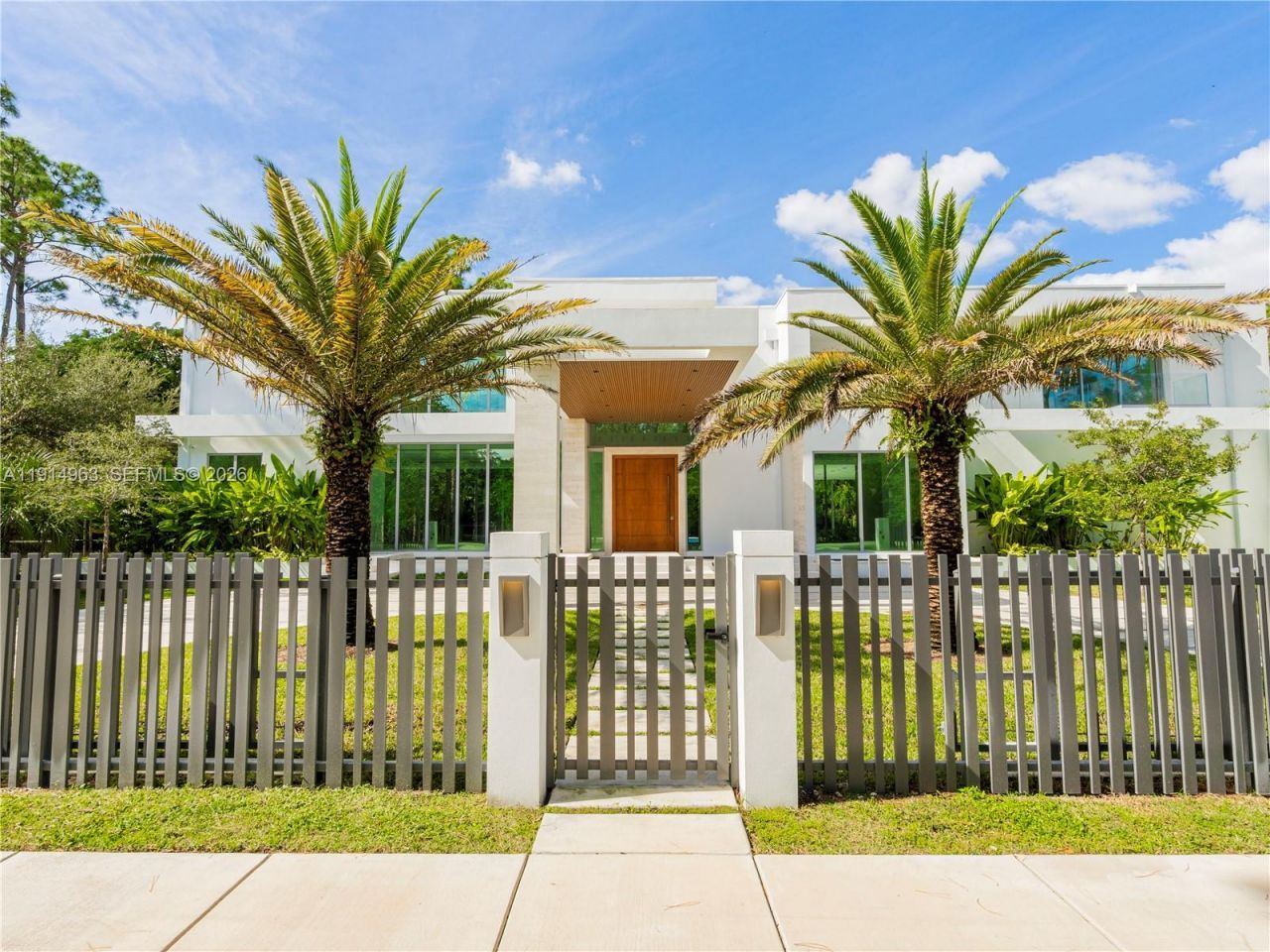6720 SW 98th St, Pinecrest, FL 33156 Photo