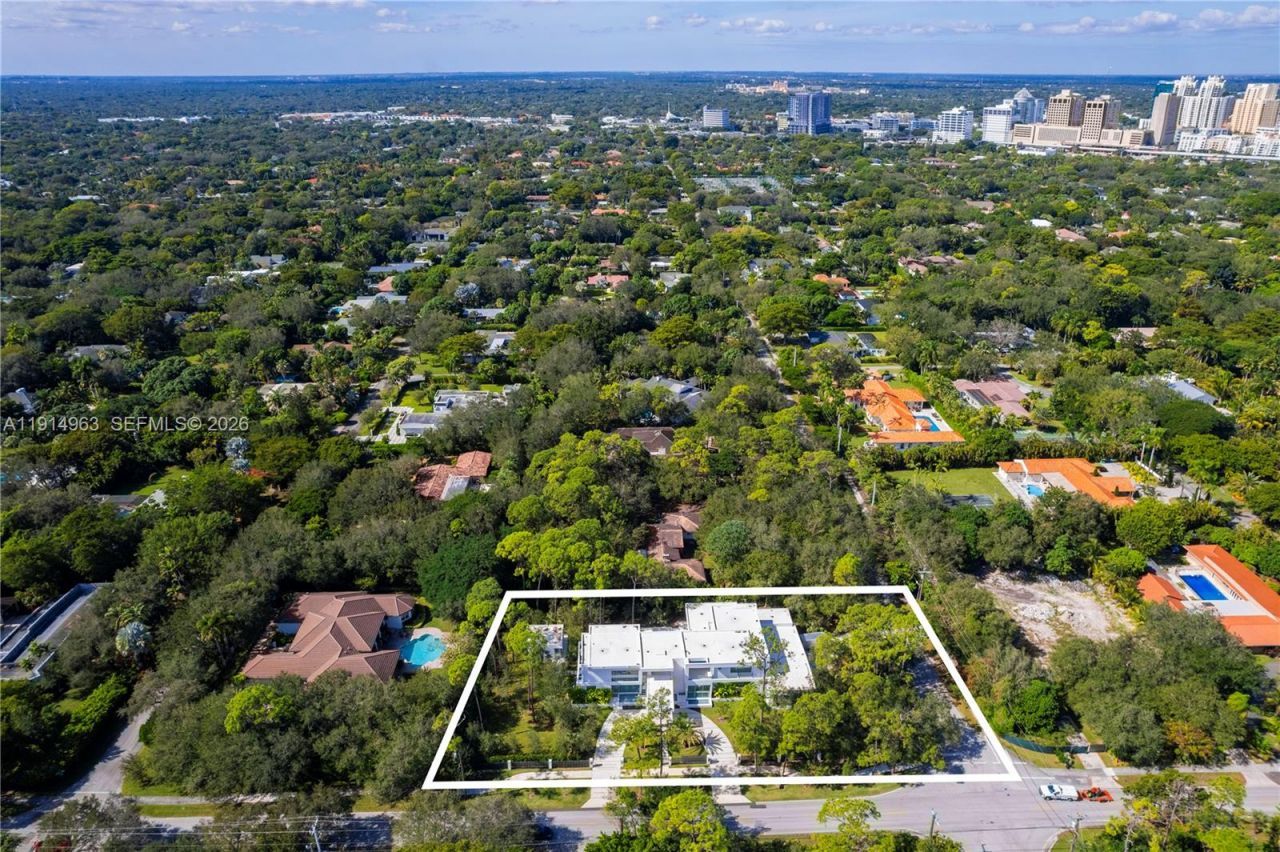 6720 SW 98th St, Pinecrest, FL 33156 Photo