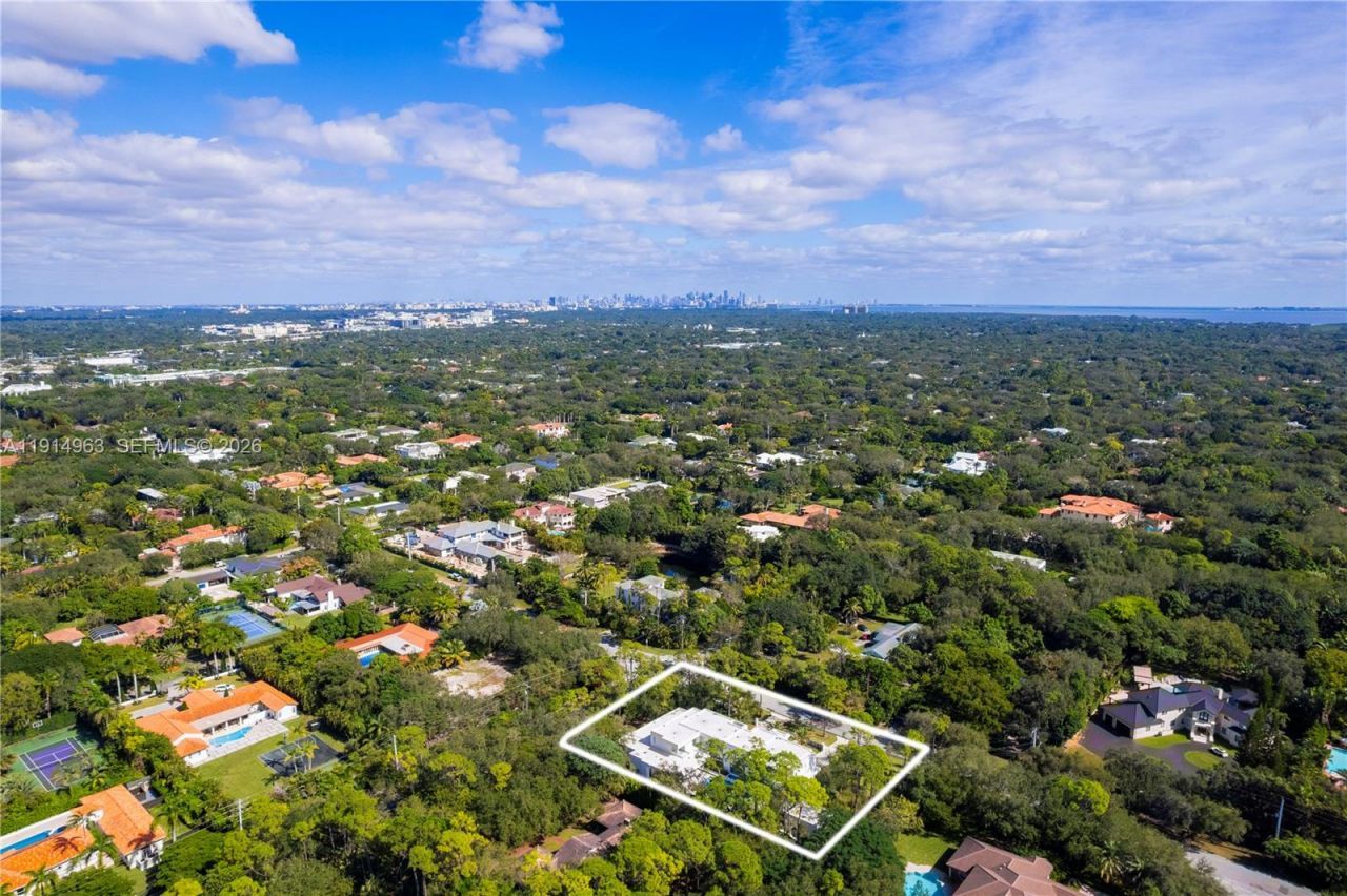 6720 SW 98th St, Pinecrest, FL 33156 Photo