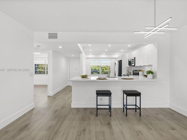 12500 SW 5th Ct, Unit 410M, Pembroke Pines, FL 33027