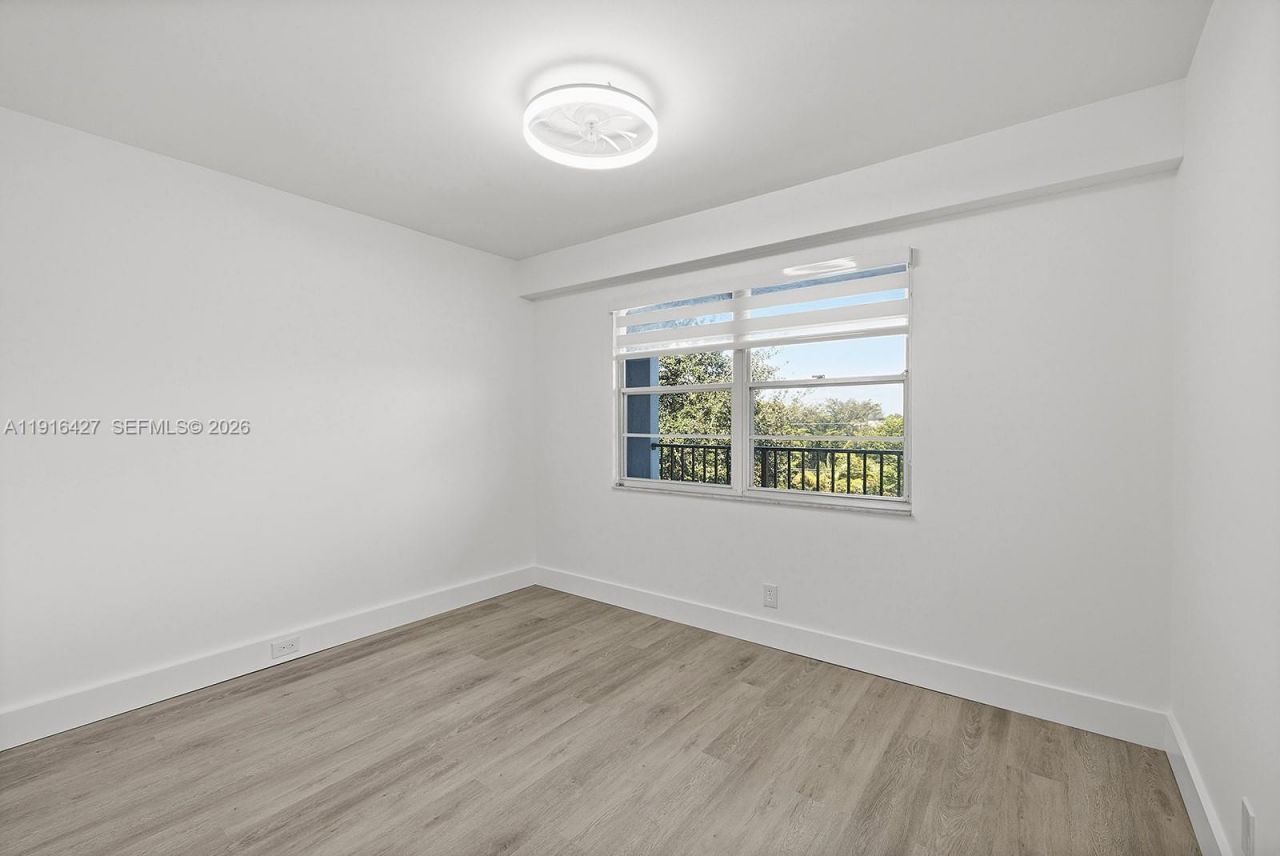 12500 SW 5th Ct, Unit 410M, Pembroke Pines, FL 33027 Photo