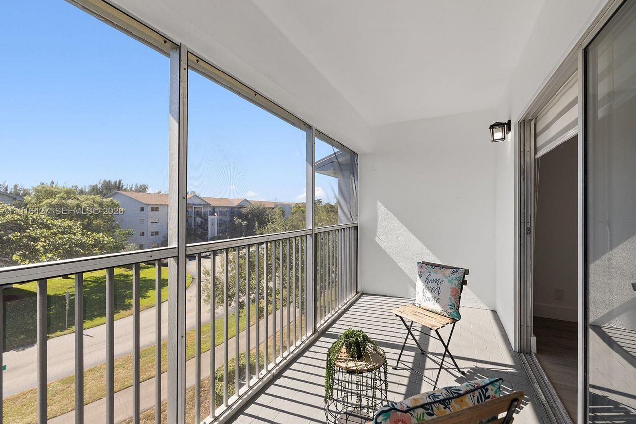 12500 SW 5th Ct, Unit 410M, Pembroke Pines, FL 33027 Photo