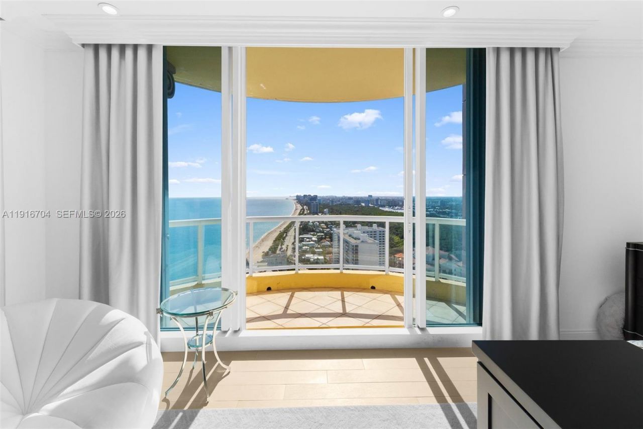 2100 N Ocean Blvd, Unit 30A, Fort Lauderdale, FL 33305 Photo