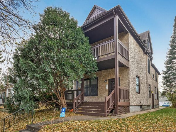 570 Laurel Avenue, Saint Paul, MN 55102