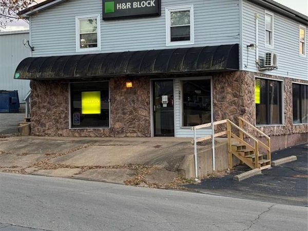 150 N Hall Street, Potosi, MO 63664