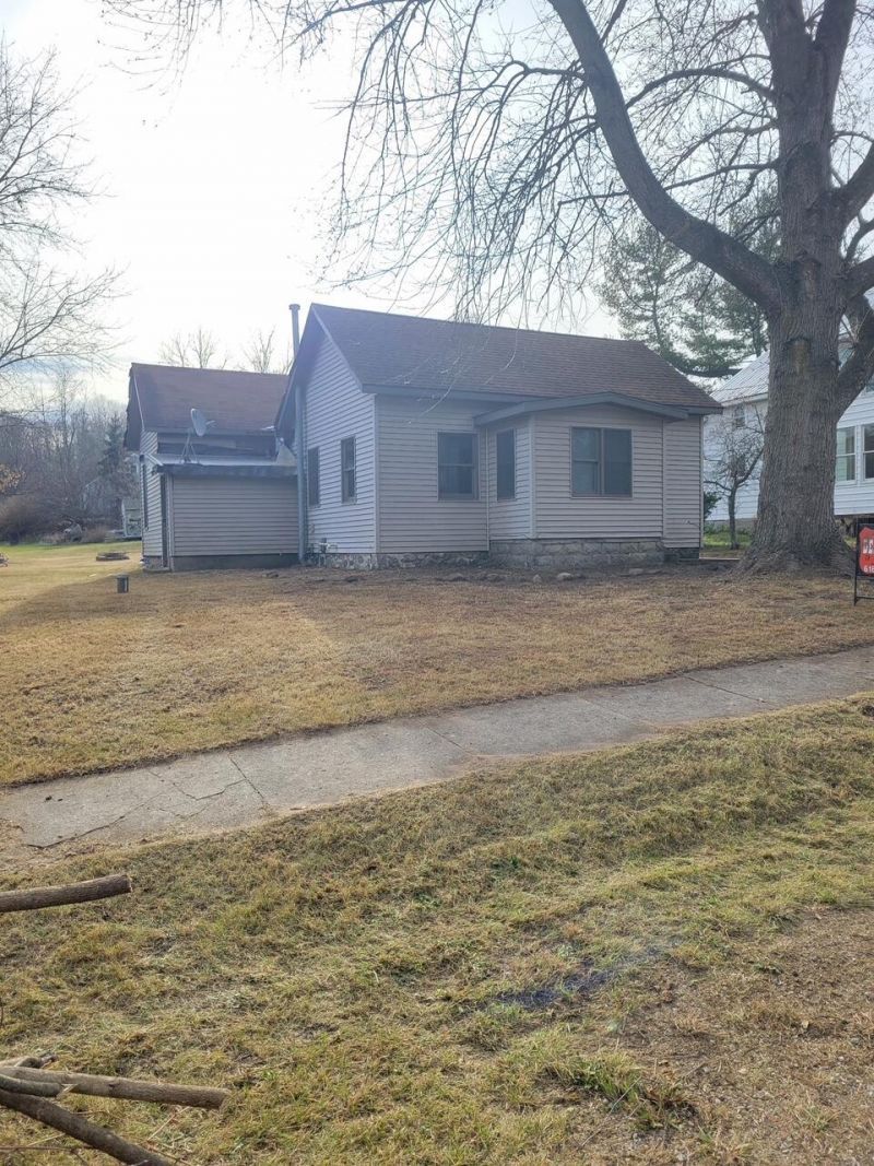 135 Millbrook Road, Blanchard, MI 49310 Main Photo