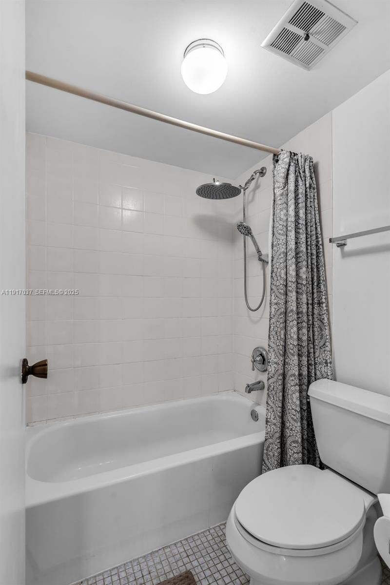 575 Crandon Blvd, Unit 504, Key Biscayne, FL 33149 Photo