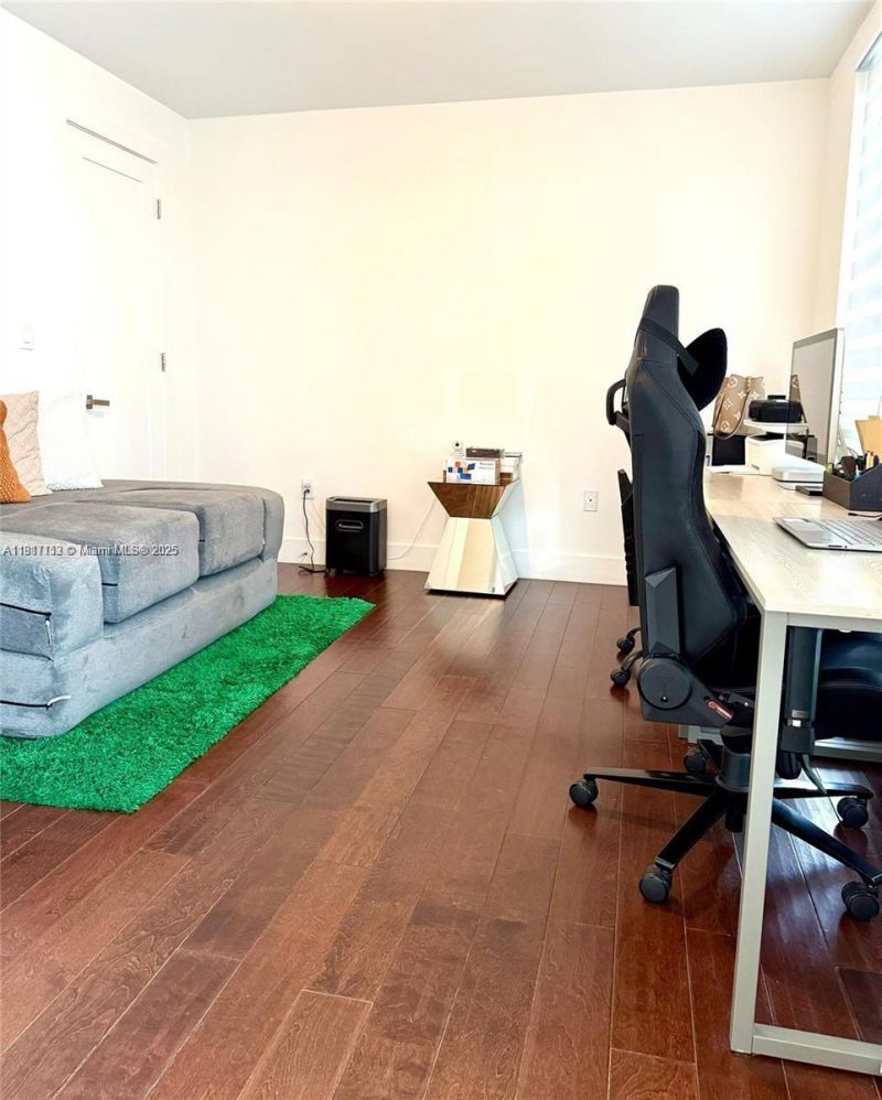 9165 NW 33rd St, Doral, FL 33172 Photo