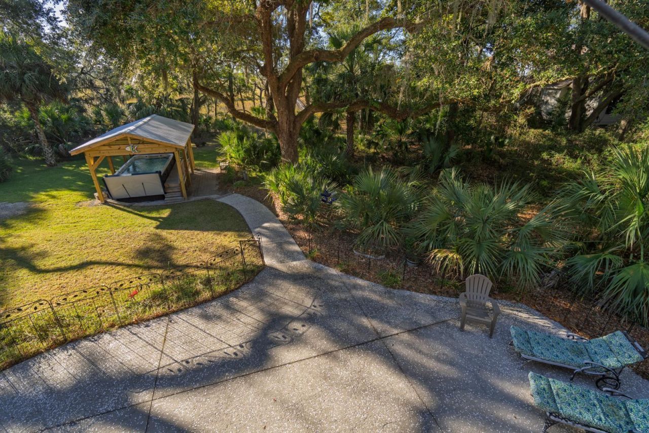 8525 Middleton Point Lane Photo 29