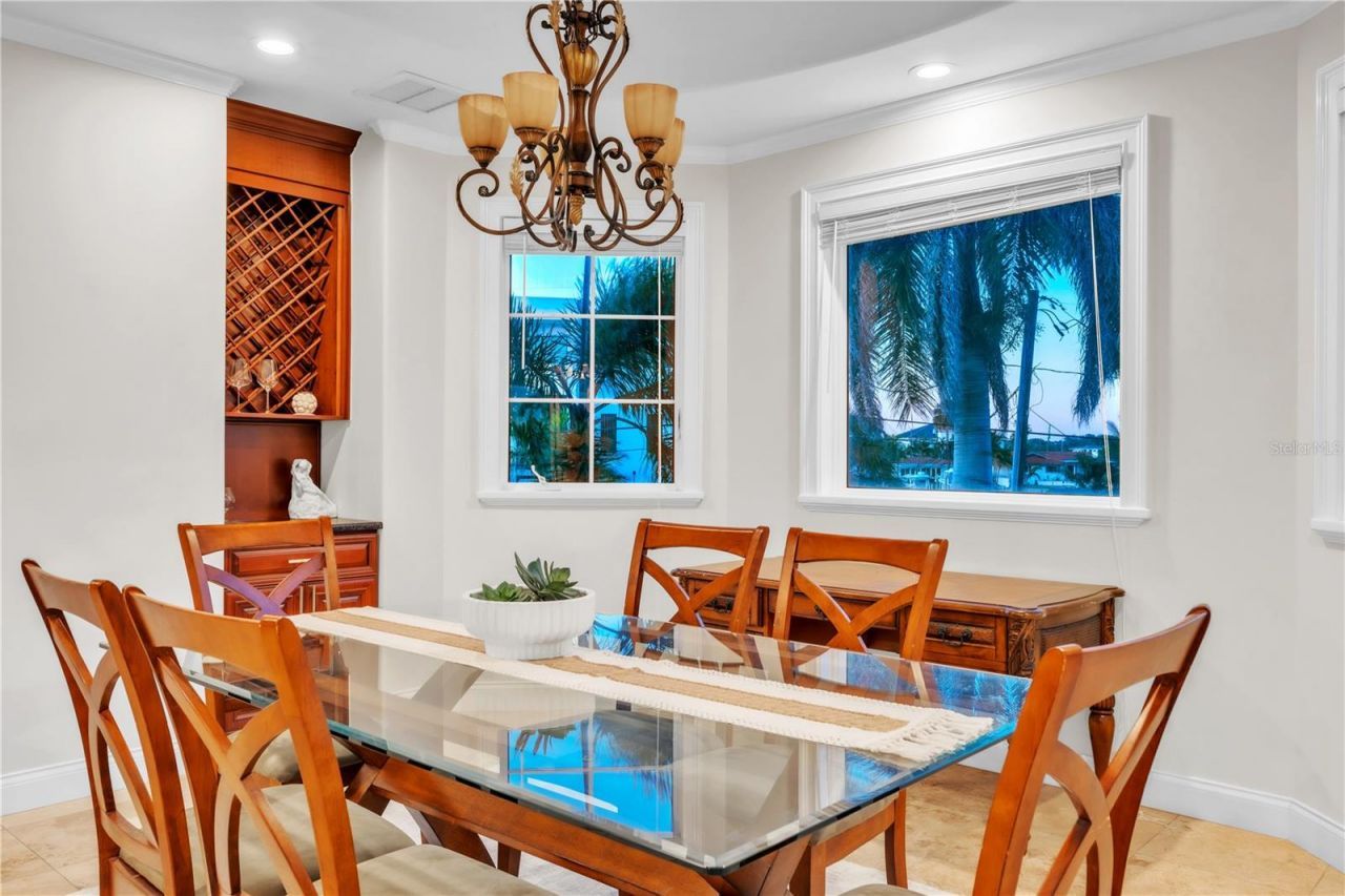 7924 3rd Avenue S, Saint Petersburg, FL 33707 Photo