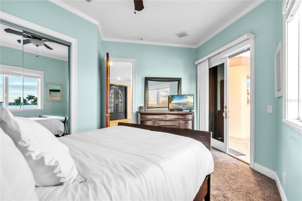 7924 3rd Avenue S, Saint Petersburg, FL 33707 Photo