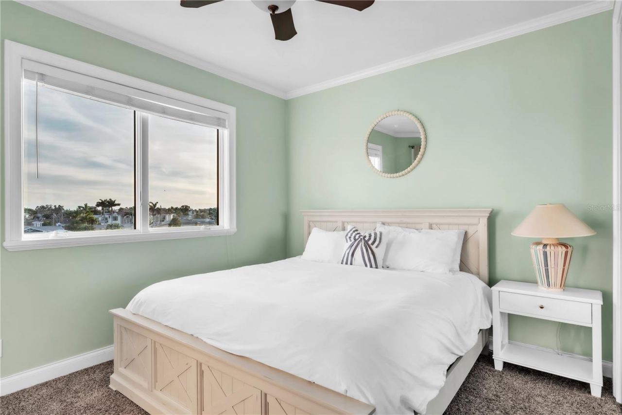 7924 3rd Avenue S, Saint Petersburg, FL 33707 Photo