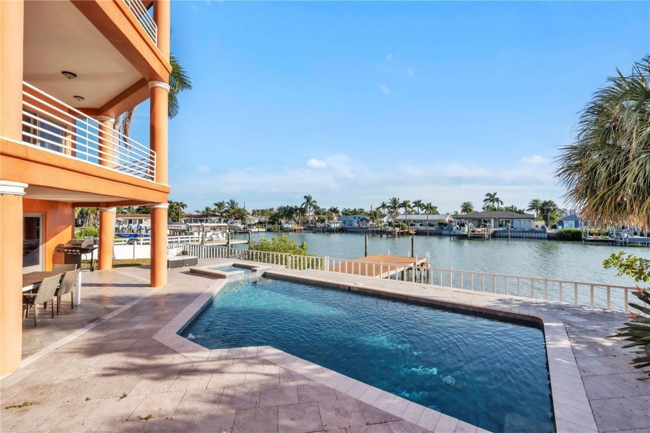 7924 3rd Avenue S, Saint Petersburg, FL 33707 Photo