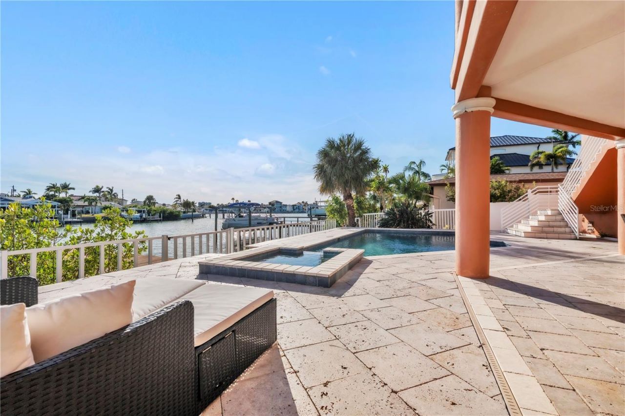 7924 3rd Avenue S, Saint Petersburg, FL 33707 Photo