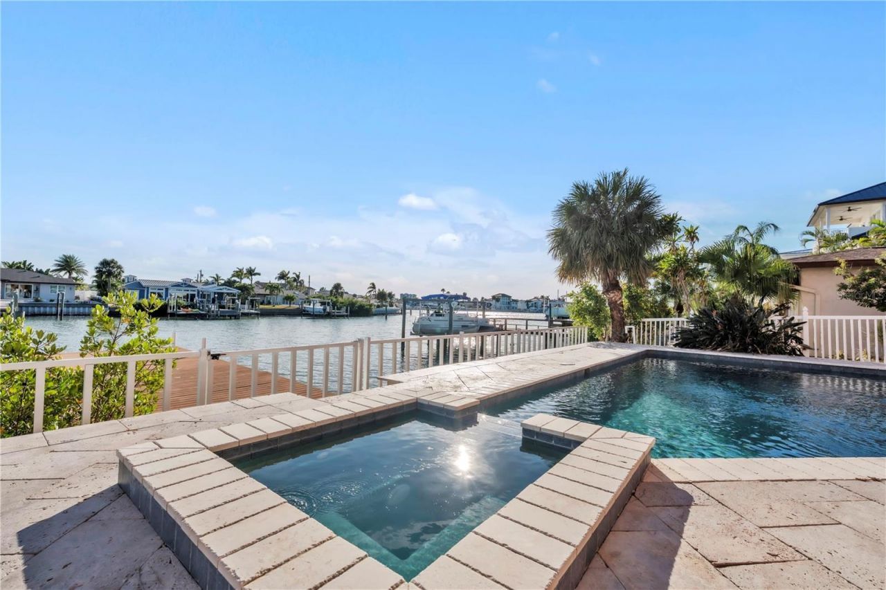 7924 3rd Avenue S, Saint Petersburg, FL 33707 Photo