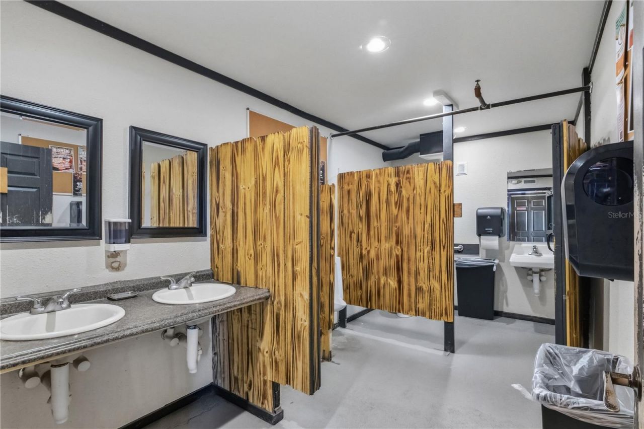 10 + 14 W Illiana Street, Orlando, FL 32806 Photo