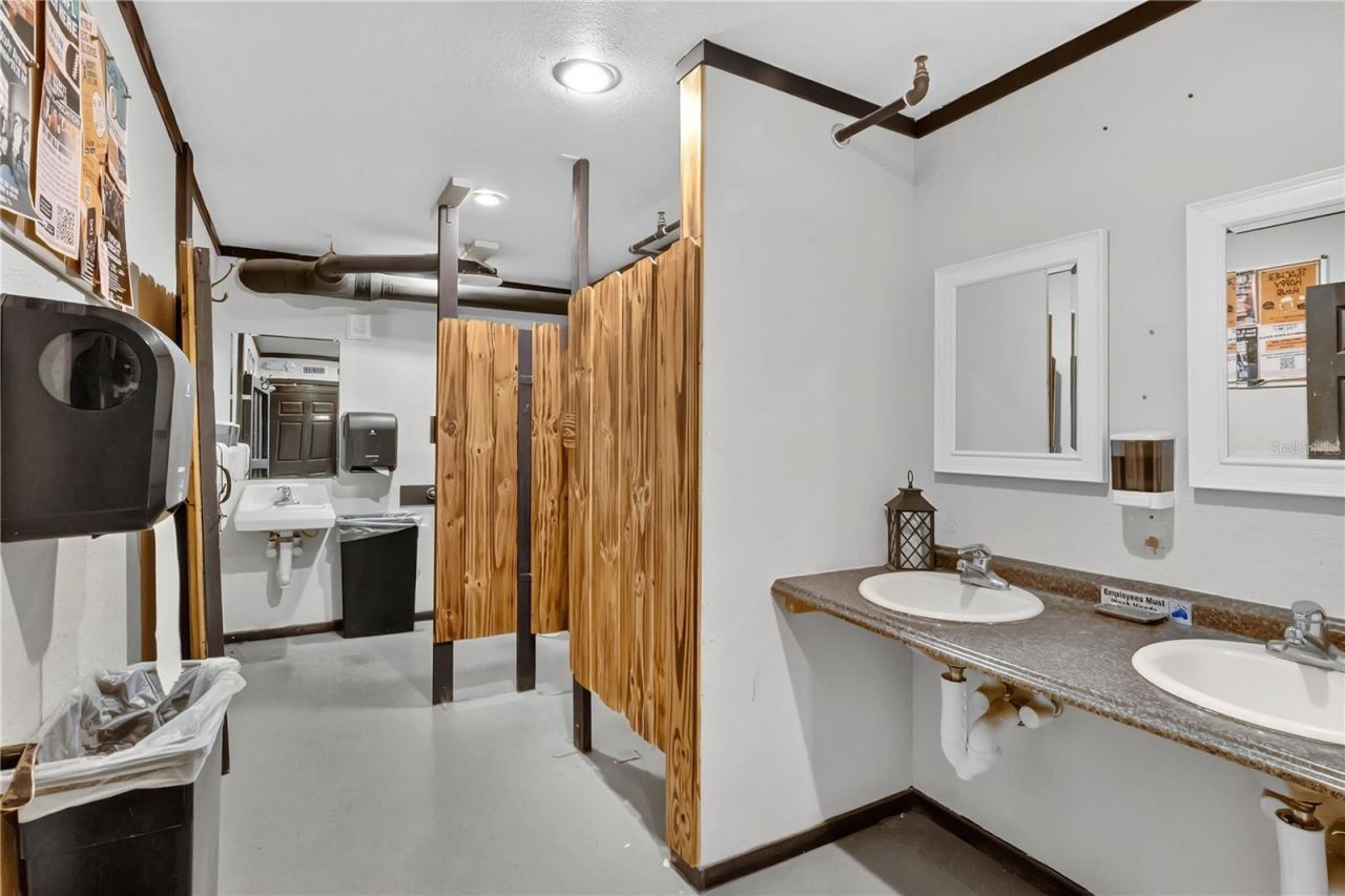 10 + 14 W Illiana Street, Orlando, FL 32806 Photo