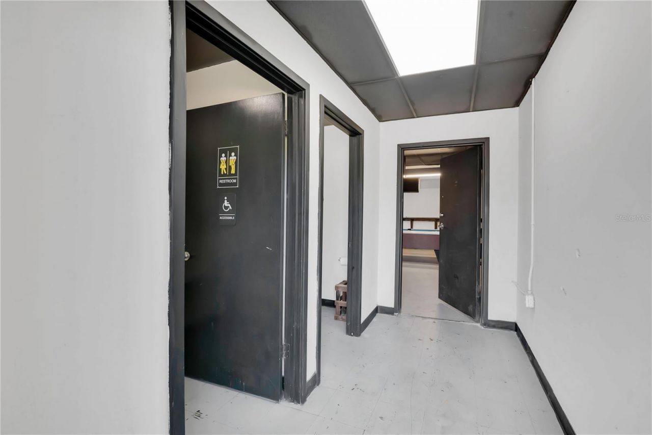 10 + 14 W Illiana Street, Orlando, FL 32806 Photo