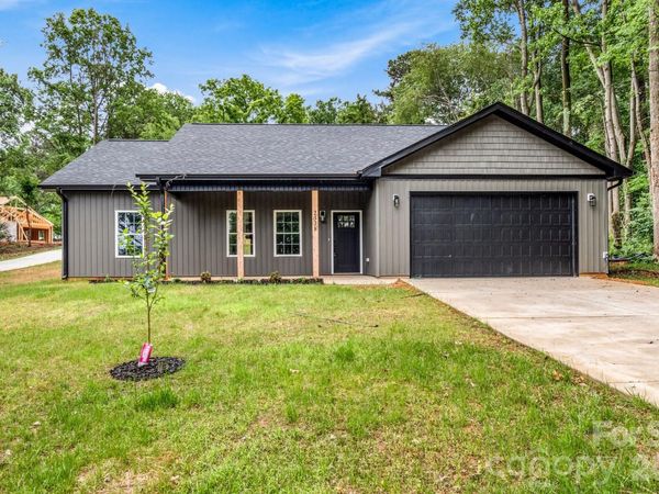2328 Summerlin Street, Winston Salem, NC 27103