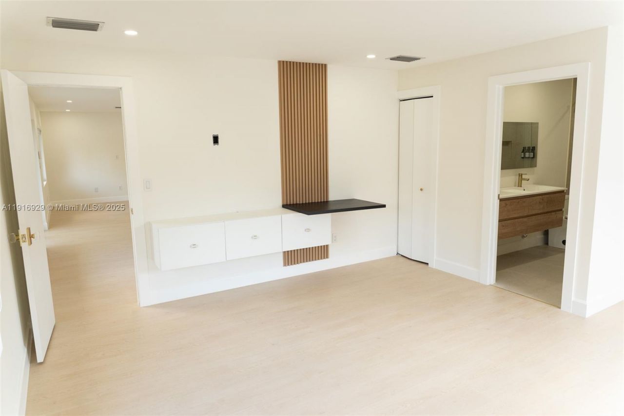 14868 SW 71st Ln, Miami, FL 33193 Photo