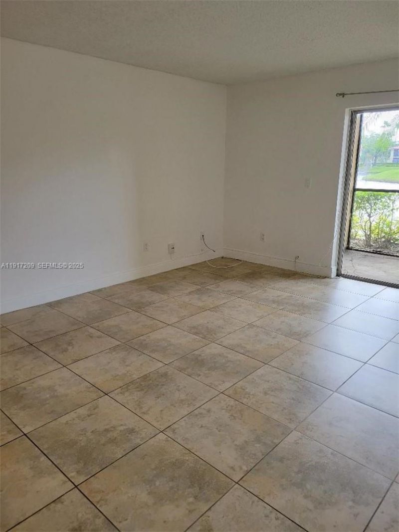 1229 SW 46th Ave, Unit 403, Pompano Beach, FL 33069 Photo