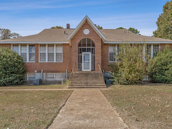 517 Paragould Drive, Jonesboro, AR 72405