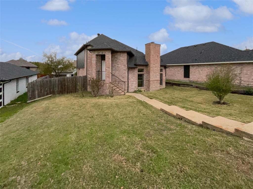 1726 Hillcrest Court, Balch Springs, TX 75180 Main Photo