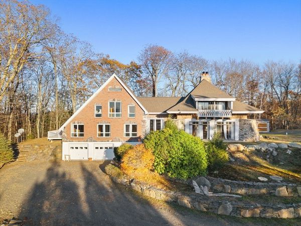 102 Lyons Hill Rd, Athol, MA 01331