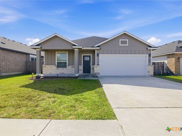 103 Dripping Spring, Victoria, TX 77904