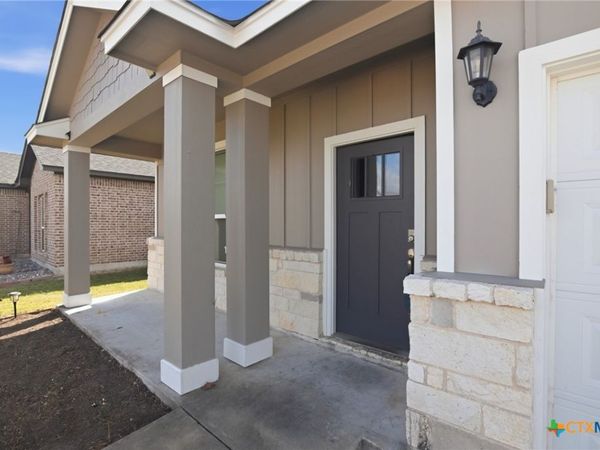 103 Dripping Spring, Victoria, TX 77904