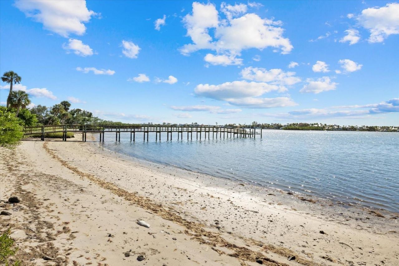 2115 Lychee Lane, Nokomis, FL 34275 Photo