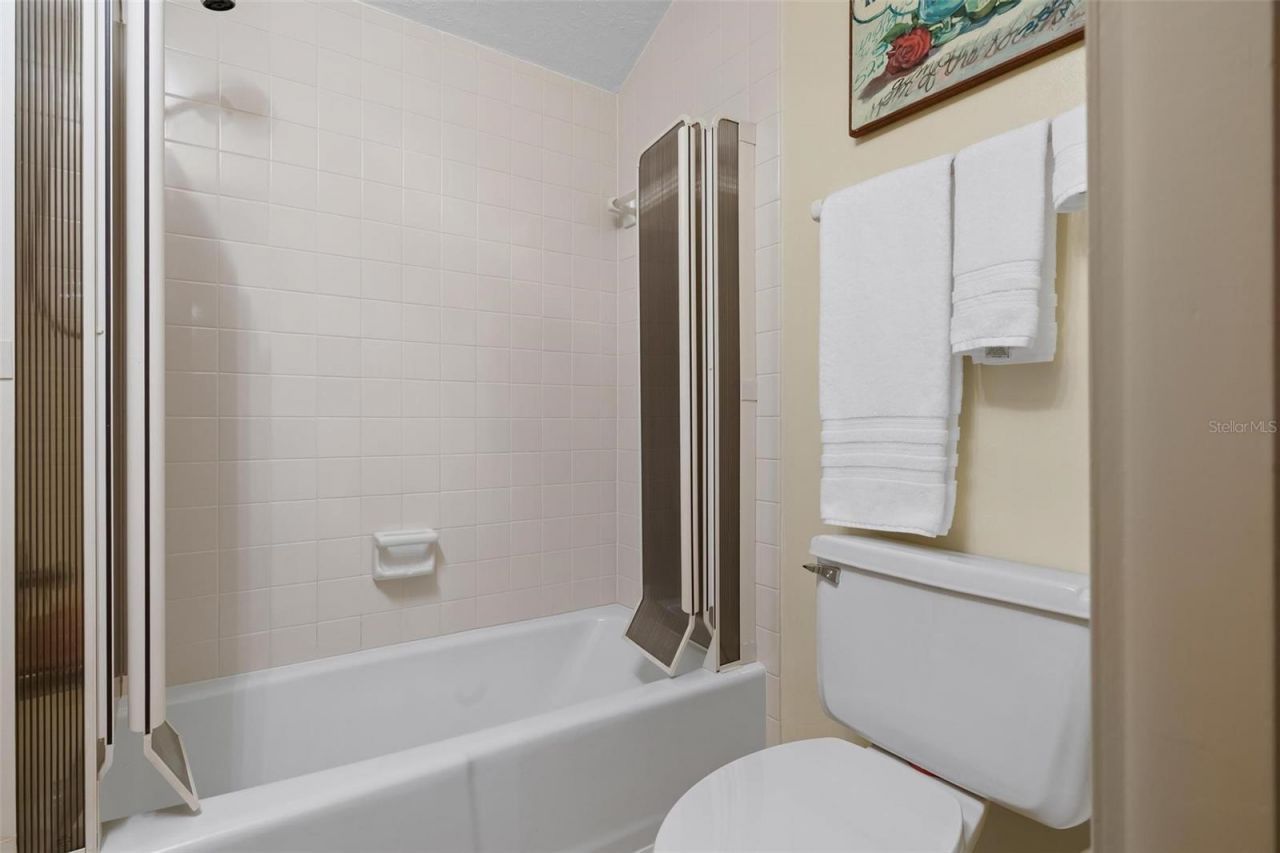 1007 Gulf Drive N, Unit 208, Bradenton Beach, FL 34217 Photo