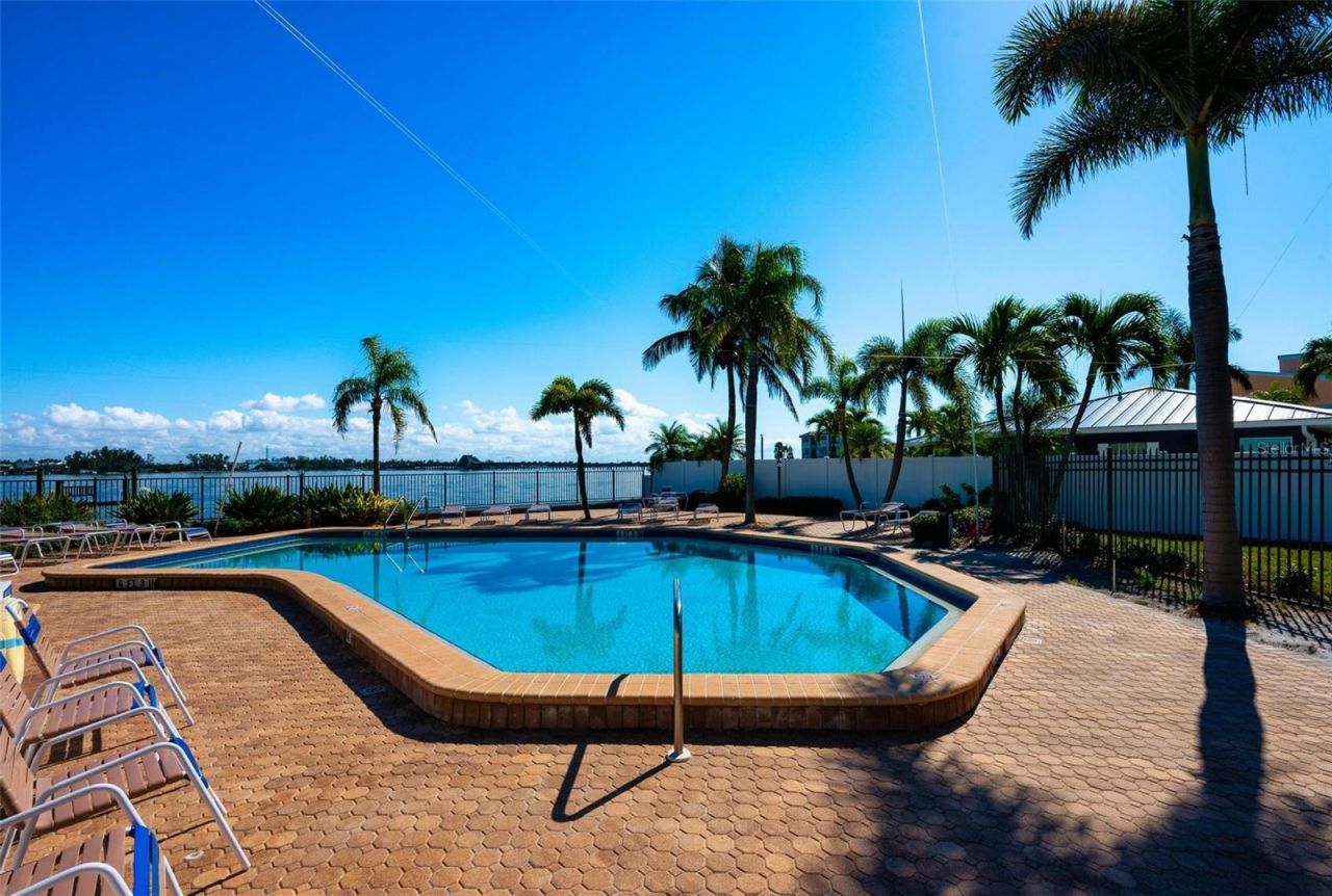 1007 Gulf Drive N, Unit 208, Bradenton Beach, FL 34217 Photo