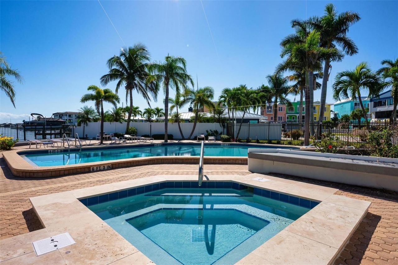 1007 Gulf Drive N, Unit 208, Bradenton Beach, FL 34217 Photo