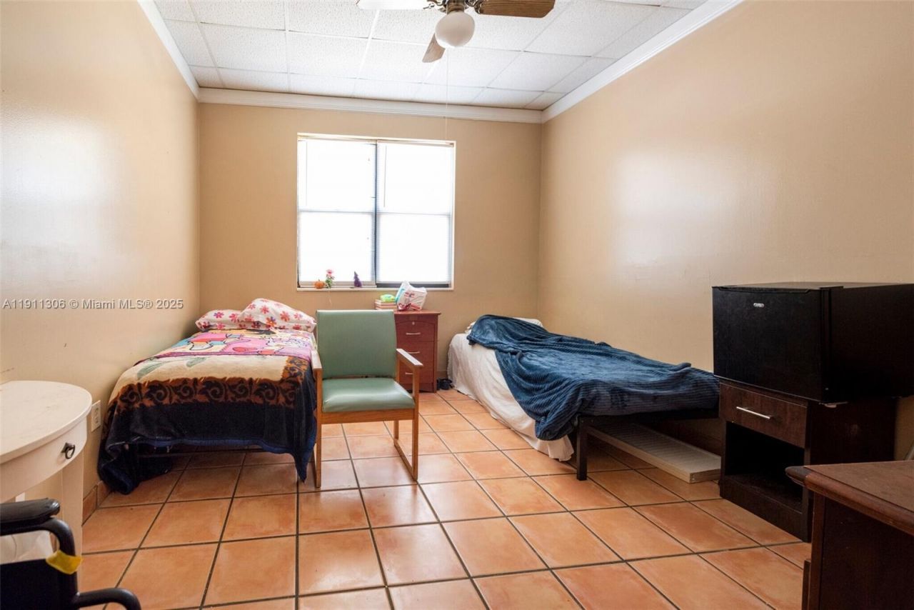 2001 Polk St, Hollywood, FL 33020 Photo