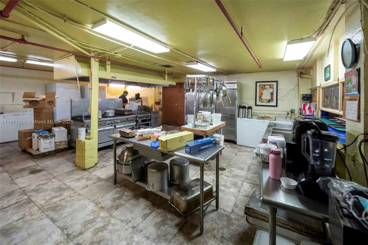 2001 Polk St, Hollywood, FL 33020 Photo