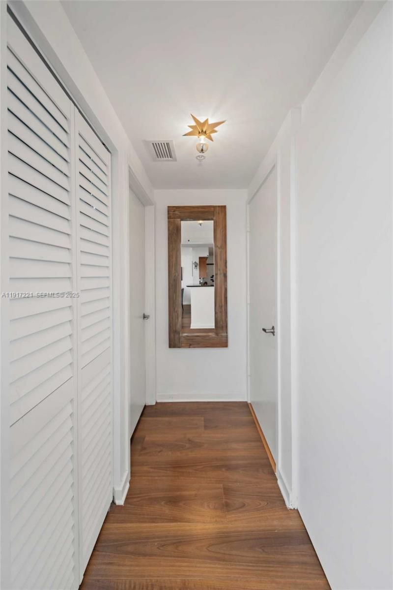 325 S Biscayne Blvd, Unit 2918, Miami, FL 33131 Photo