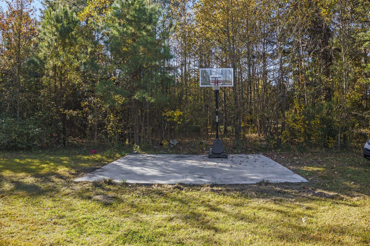 108 Browns Family Place Photo 26